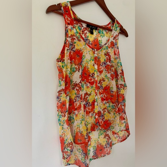 Sheer floral tank blouse M - Picture 4 of 11